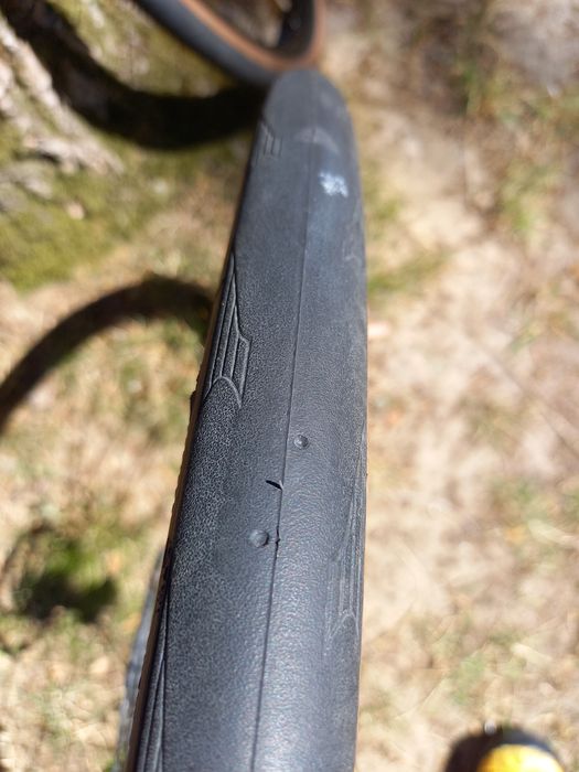 Koła szosowe 28" sztywna oś thru axle tarczowe