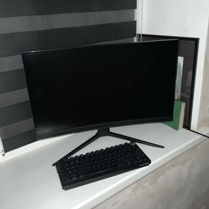 Монітор ігровий MSI G24C4 E2