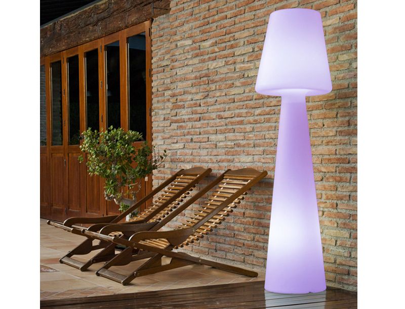 Candeeiro led em polietileno