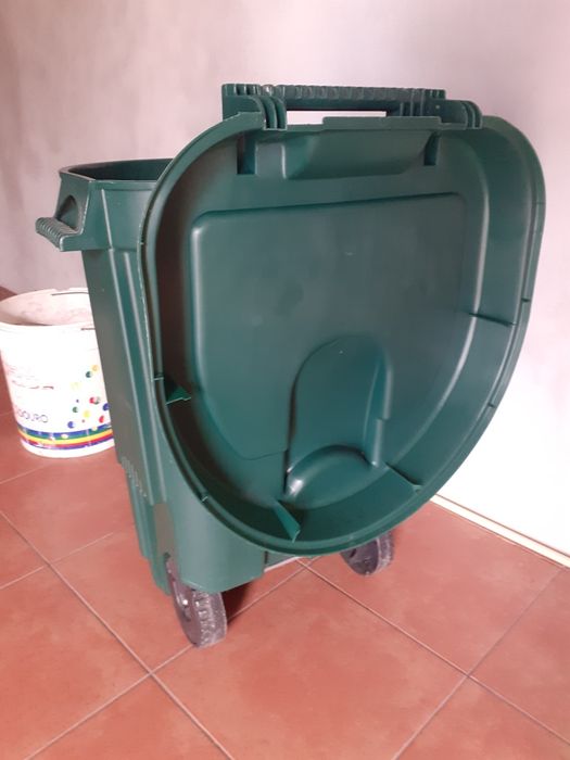 Balde/ carro do lixo novo64739671428482124