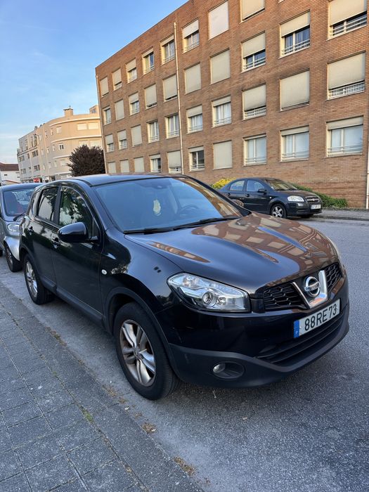 Nissan Qashqai - Carro