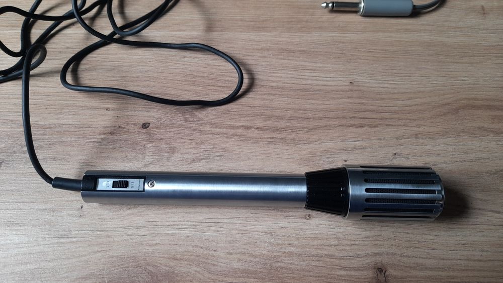 Mikrofon pojemnościowy Universum