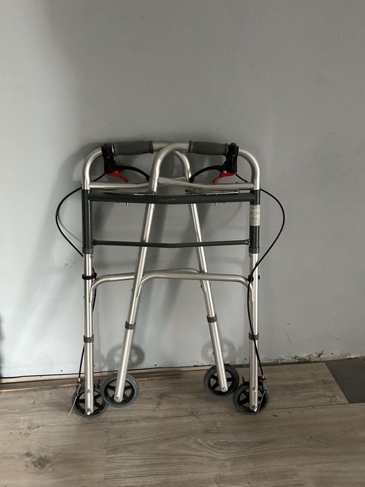 Balkonik chodzik dla osob starszych
