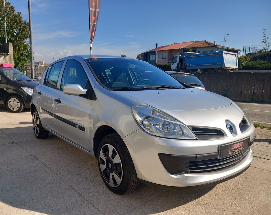 Renault Clio 1.2 Confort 2007 — photo 3