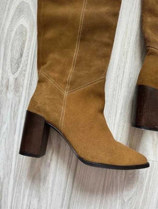 Brązowe beżowe skórzane kozaki buty botki na słupku Massimo Dutti