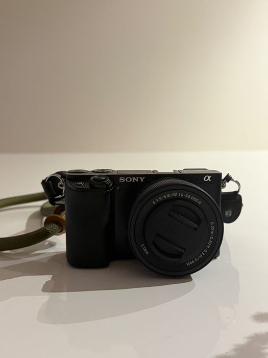 Sony a6100 + kit completo, pouco uso (1972 disparos)