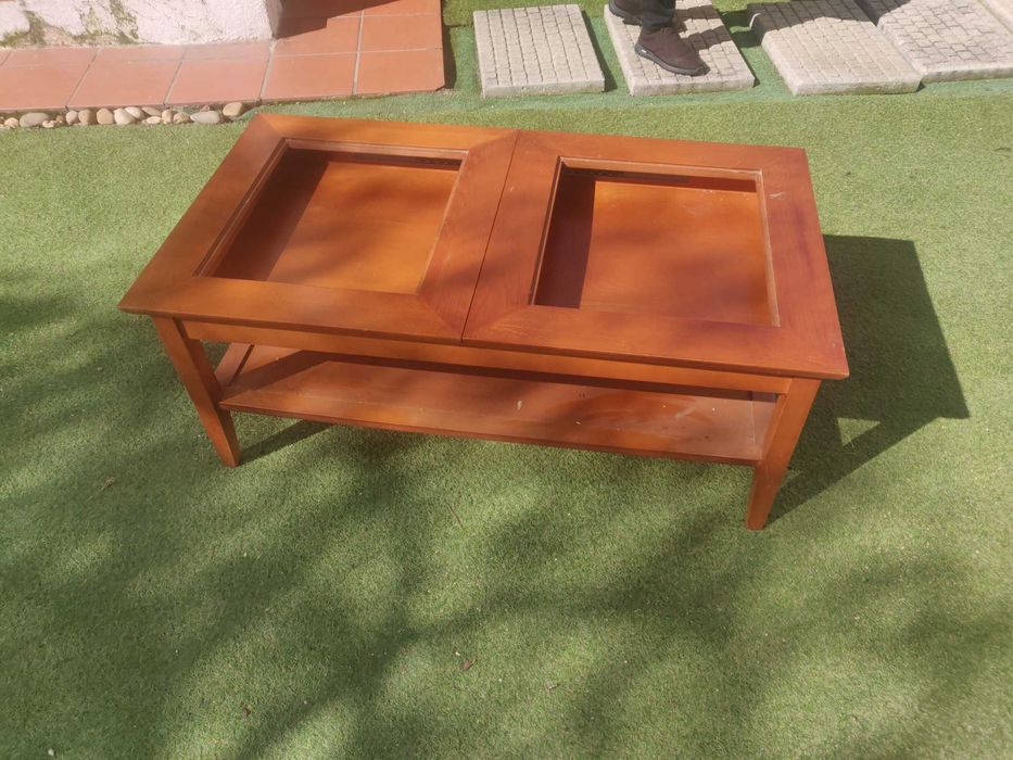 mesa de madeira sem tampos