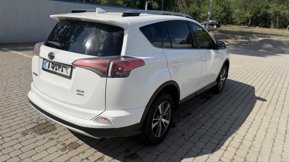 Продам Toyota RAV 4
