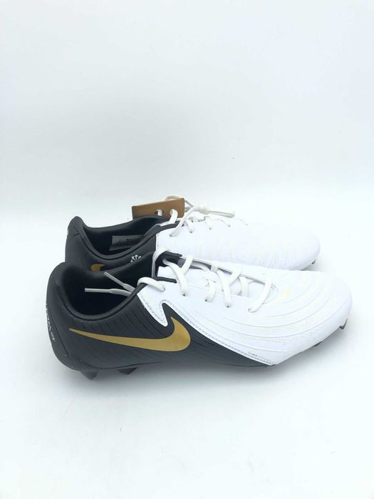 Nike Phantom GX II Academy FG/MG EU 41: Komfort i trwałość na boisku