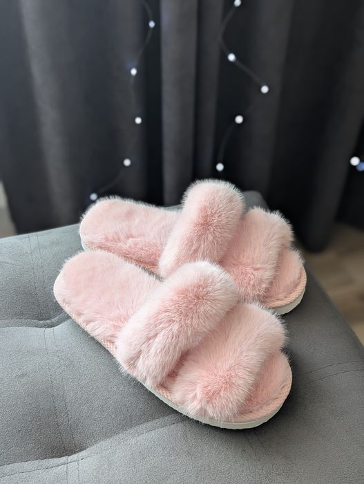 Тапки,капці хатні