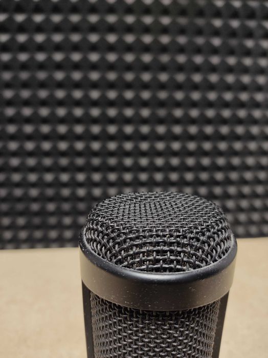 Студійний мікрофон Audio-Technica AT2050