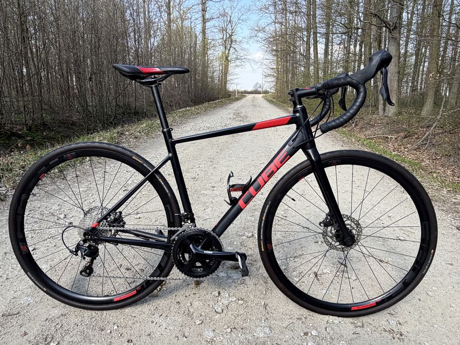 Rower szosowy endurance Cube Attain SL  Shimano 105