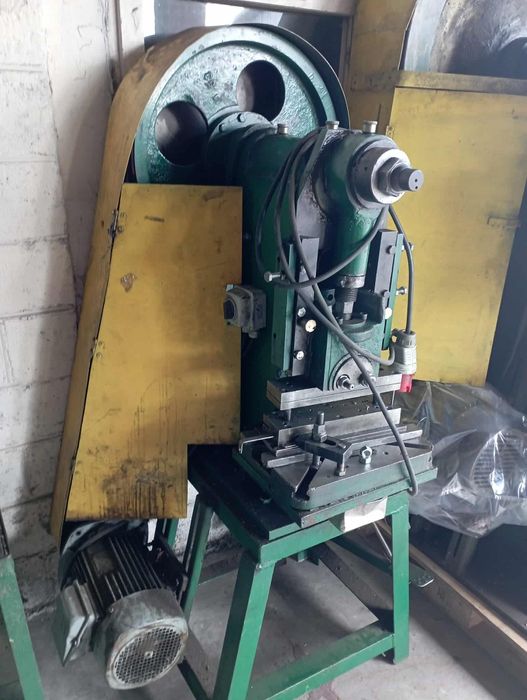 Prasa mimośrodowa 10 t. Wysyłka na palecie