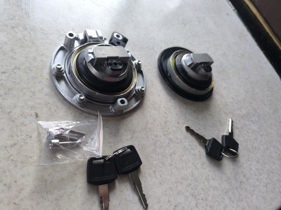 Замок + 2 ключа Honda CB600F Hornet PC34 98-02 PC36 03-06