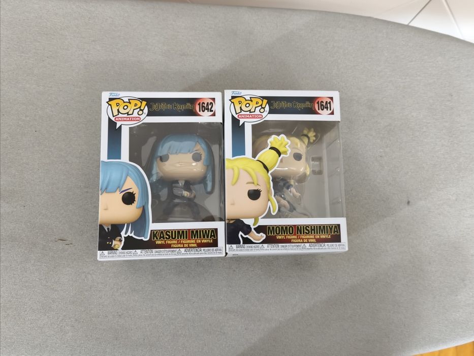Pack de funko pop jujutzu kaizen momo + kasumi