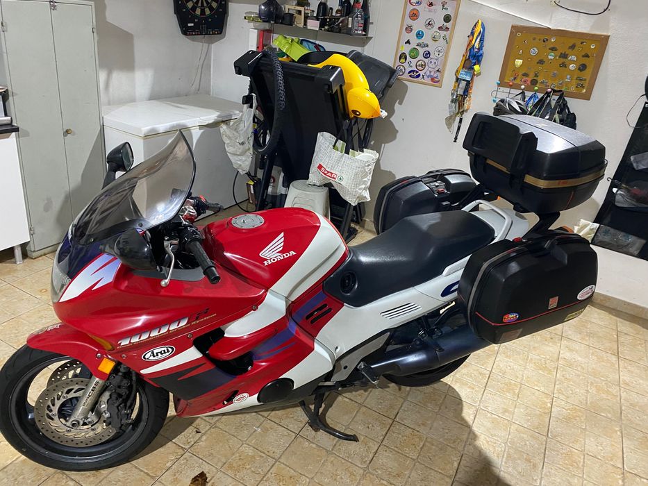 Honda CBR 1000 F