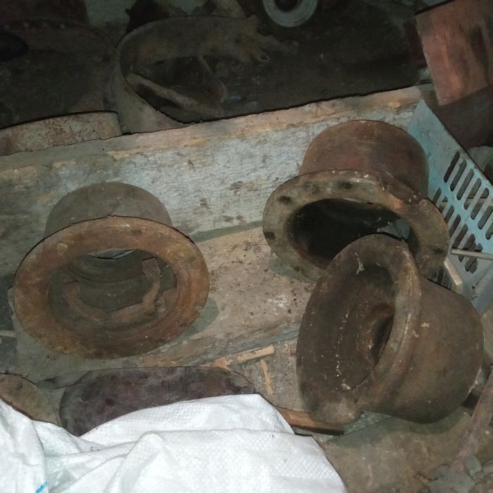 Шестерні деталі коробки т 25