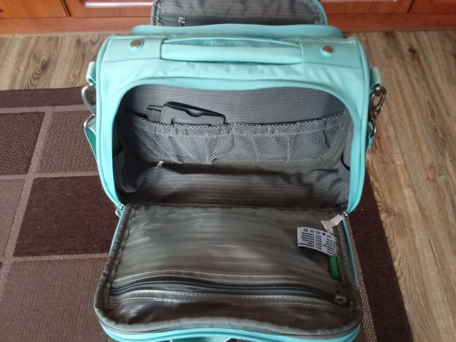 Kuferek torba kosmetyczna