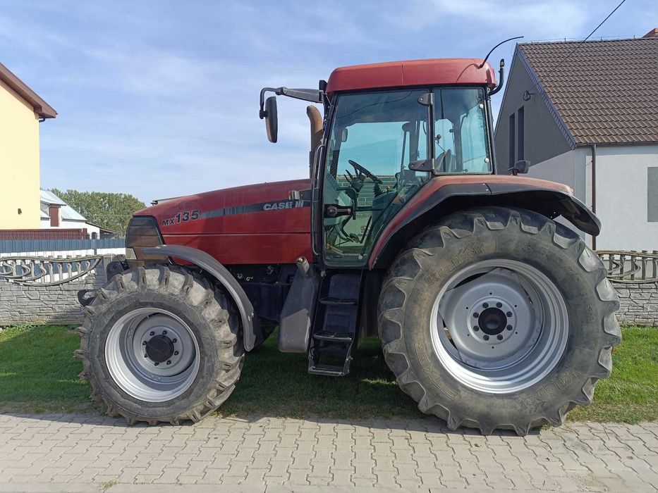 ciagnik rolniczy case MX 135 new holland ferguson john deere