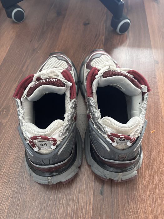 Balenciaga runner burgundy 44