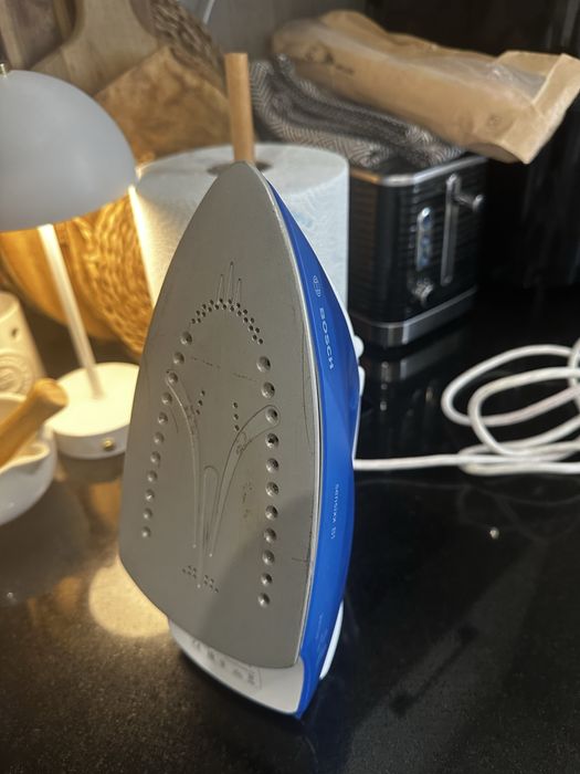 Ferro de engomar Bosch senseixx B1