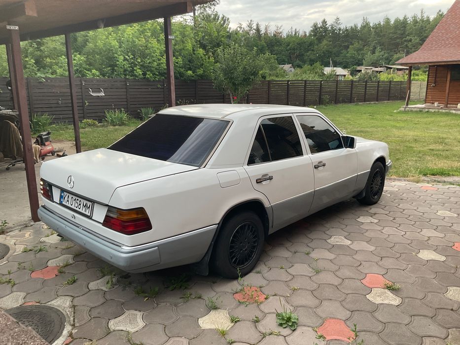 Продам Мерседес 124 дизель 2.0