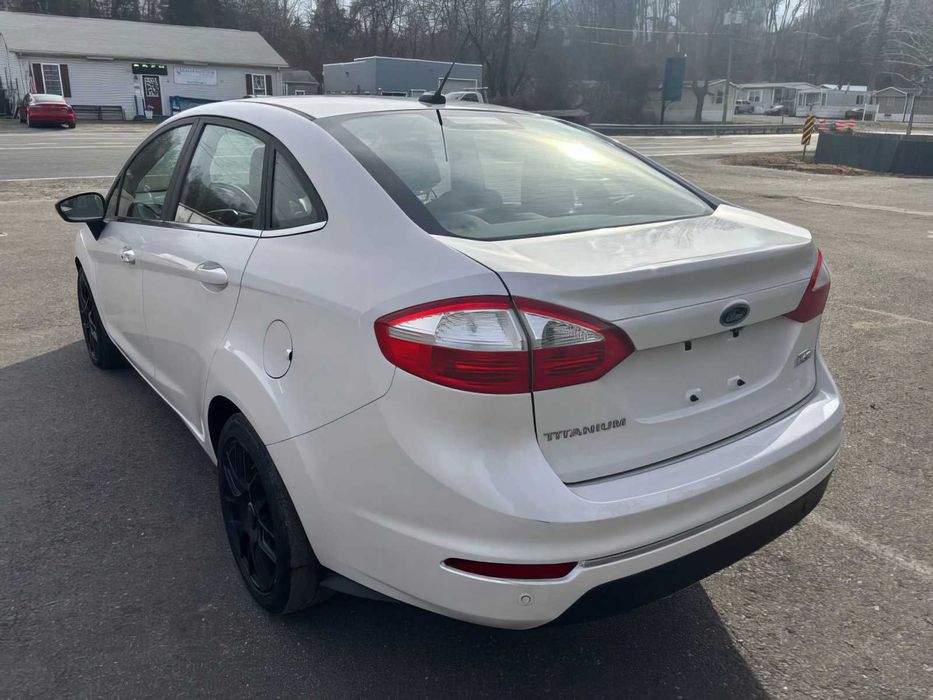 Ford Fiesta      2016