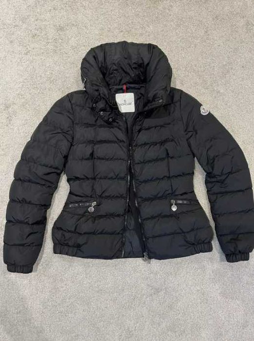 Жіноча зимова куртка пуховик Moncler (оригінал)