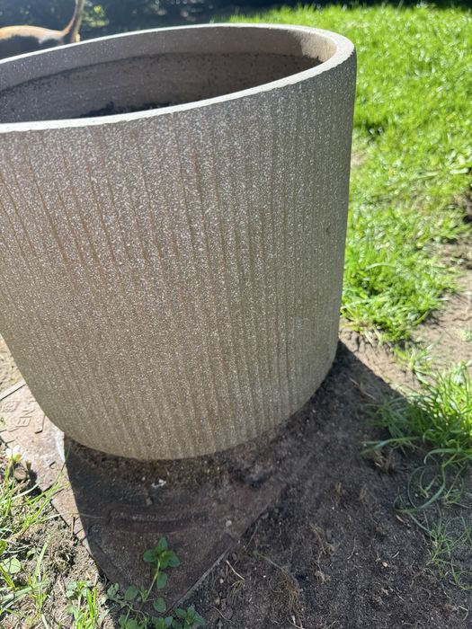 Donica szara ryflowana