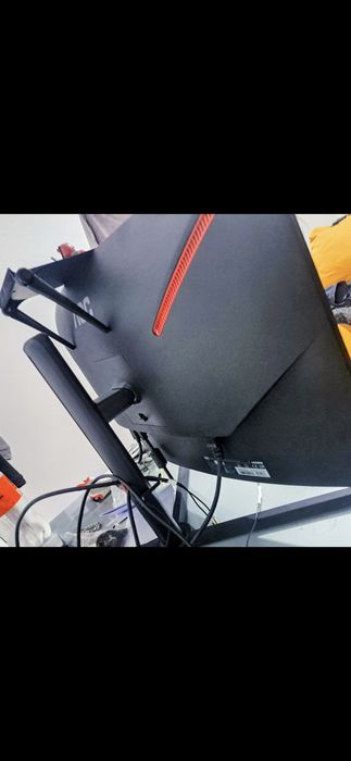Monitor gaming curvo 27"