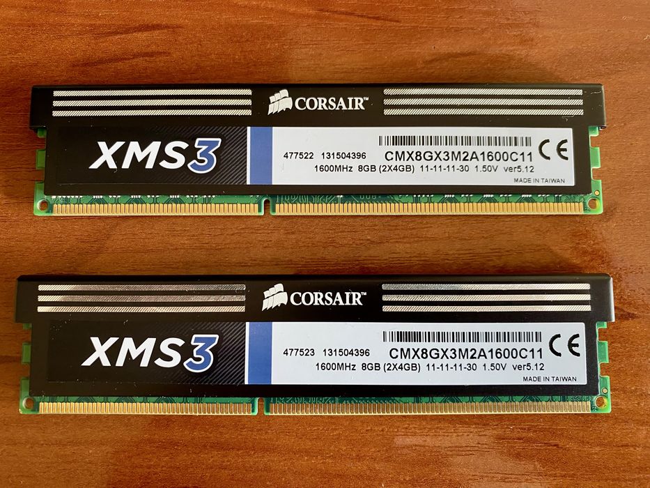 Оперативная память 2 x 4GB Corsair XMS3 DDR3 1600 Mhz