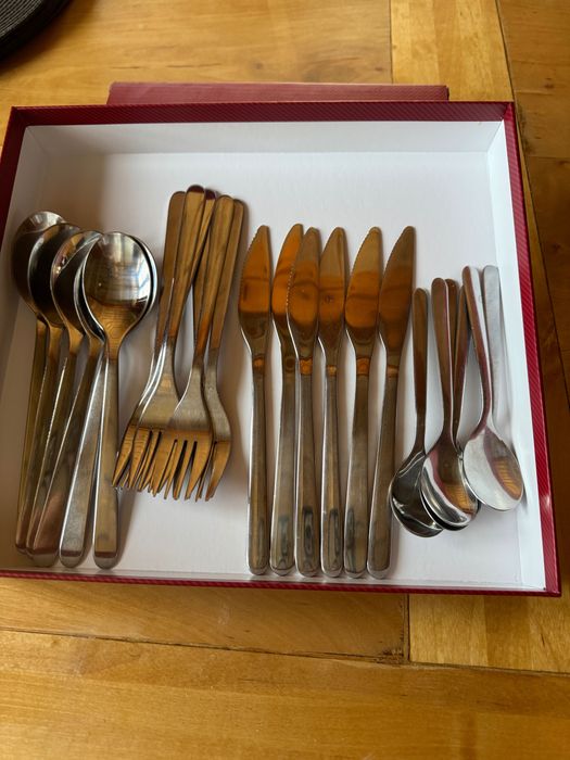 Sztućce obiadowe, kpl. na 6 osób Stainles Steel