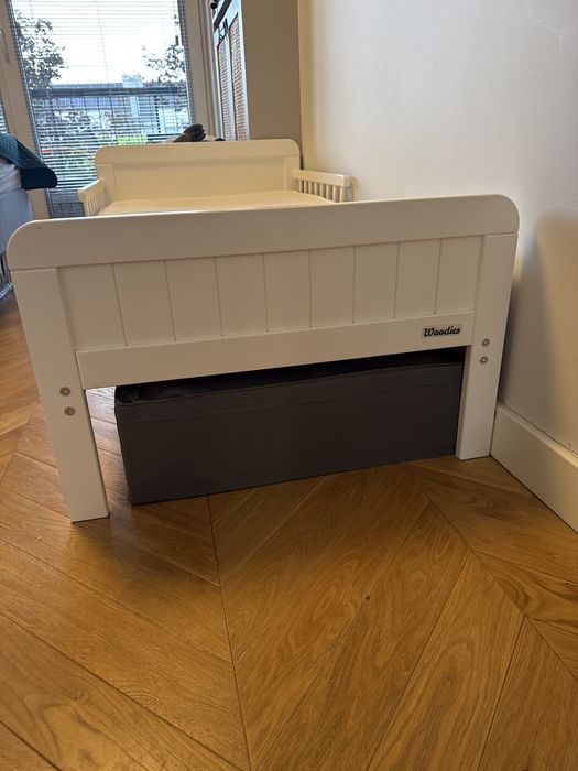 Lozeczko Woodies Biale + materac Hilding
