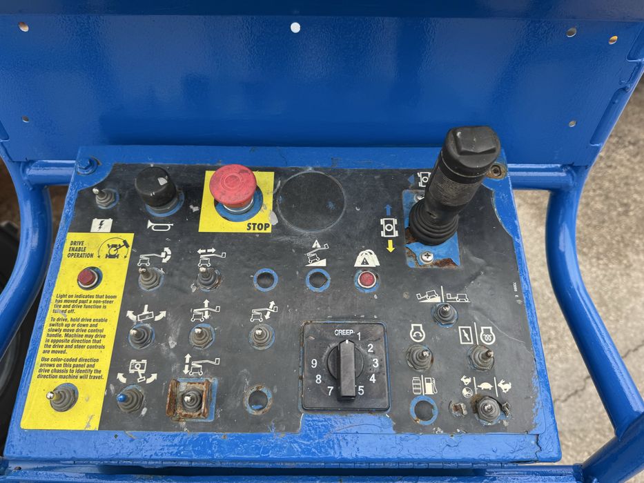 Plataforma articulada diesel  12mt (usada)