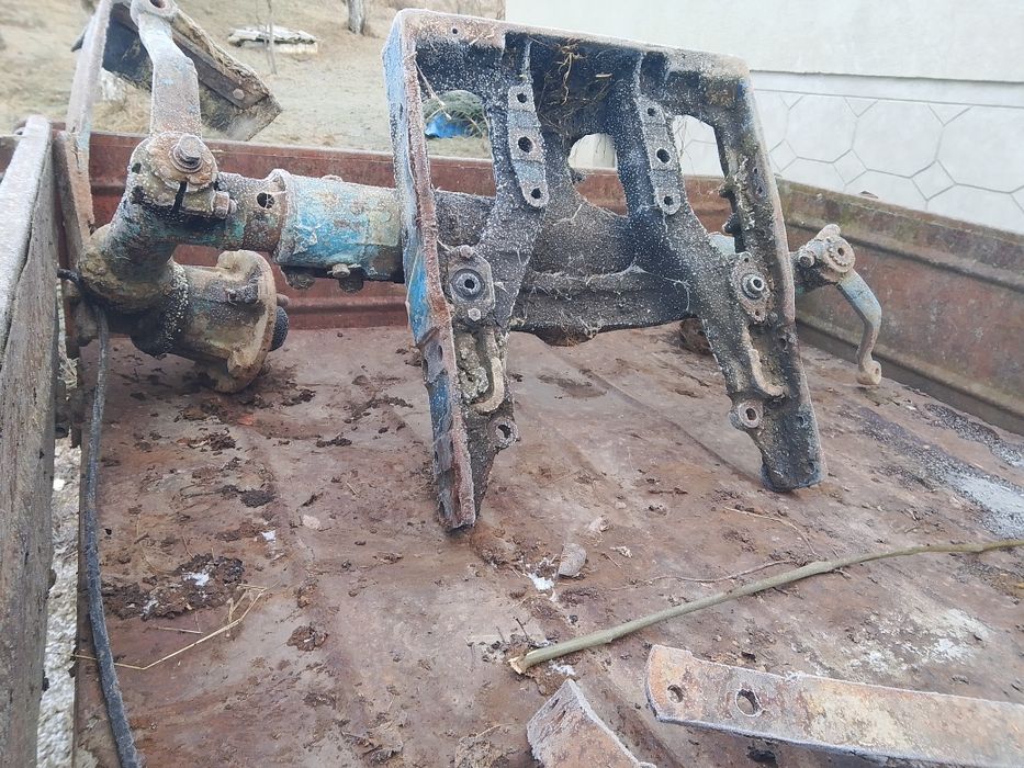 Продам балку МТЗ 80 к колесами