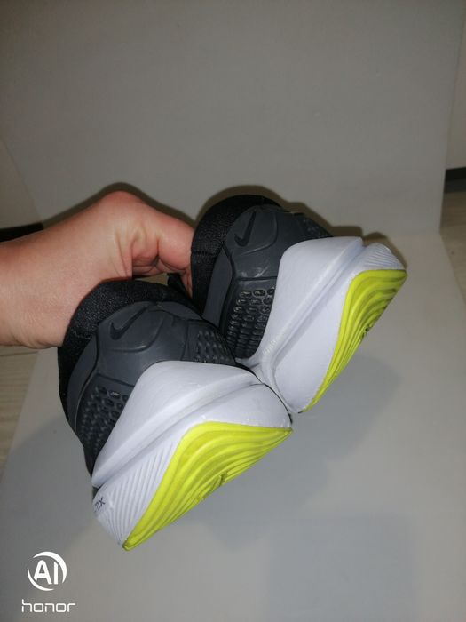Nike Air Zoom Vomero 36,5 buty biegowe damskie