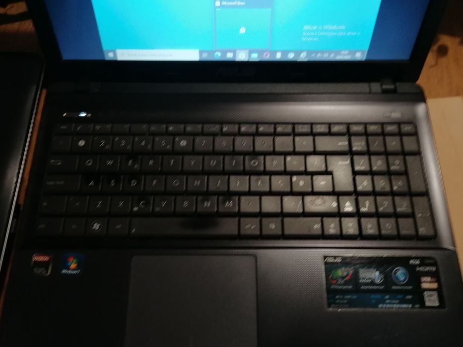 Selling Asus computer64309785571969124