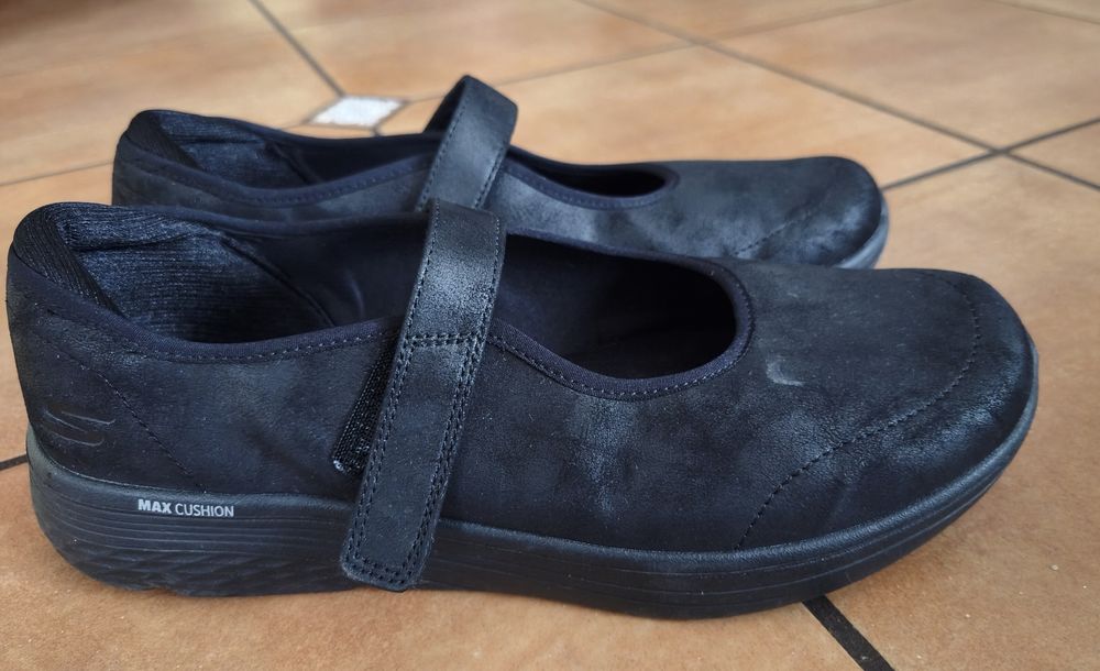 Buty Skechers Max Cushioning Mary Jane 41 | Goga Mat Goodyear