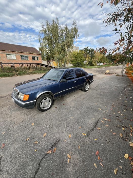Mersedes W124 E230