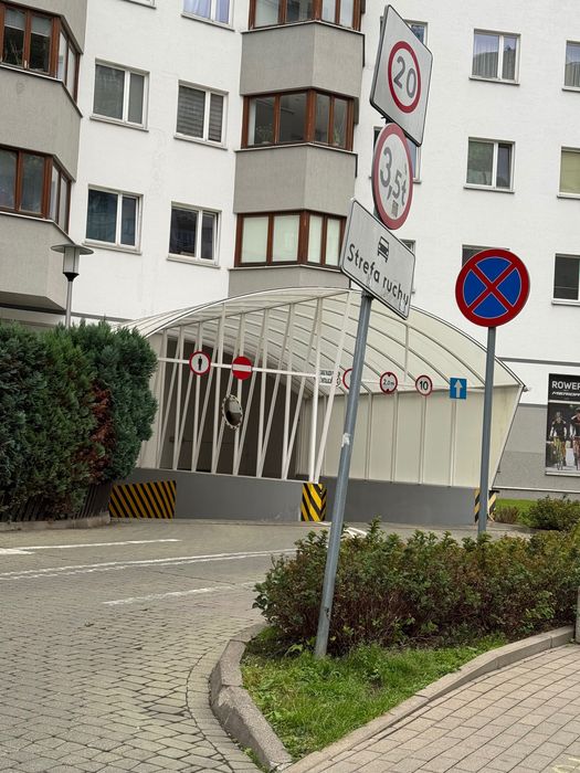 Miejsce Postojowe, poziom -2, ul. Belgradzka 12, 250m od Metro Natolin - Widok 3