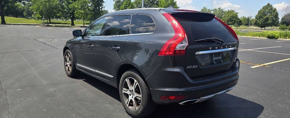 Volvo Xc60      2015