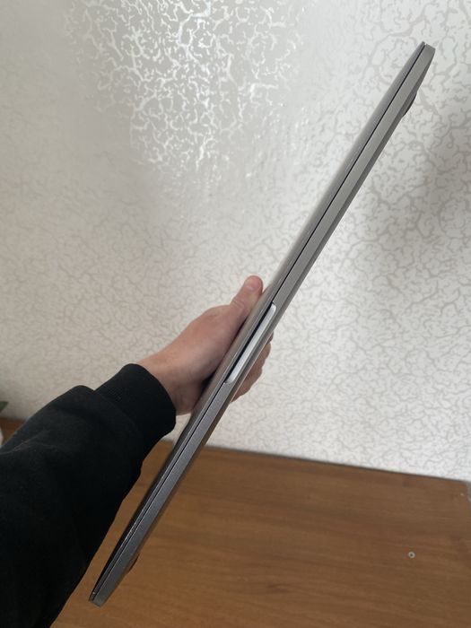 Macbook pro 15 a1707 i7 16gb