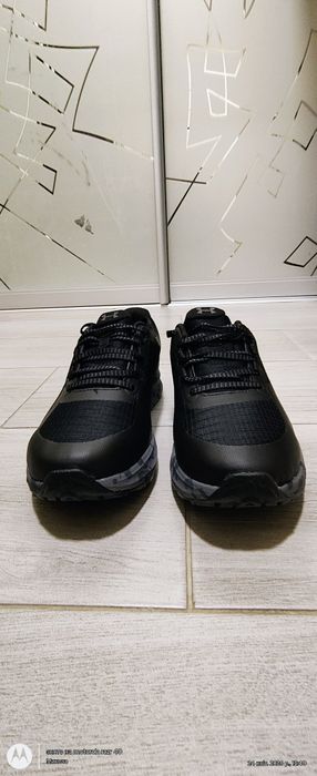 Чоловічі кросівки для бігу Under Armour Charged Bandit