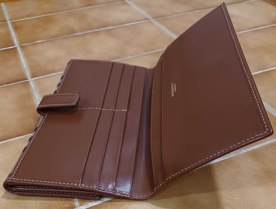Carteira Burberry