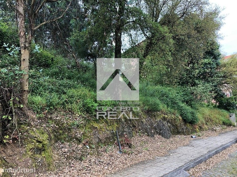 Lote de Terreno com 474 m2 – S. Pedro da Cova