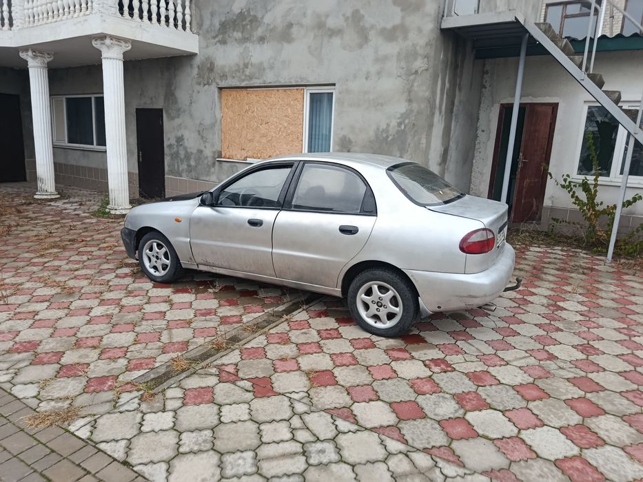 Део Ланос 1.5 л.