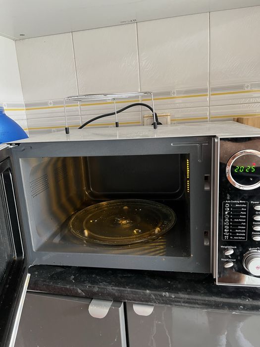 Microondas H.koenig VIO9