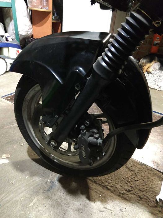 Крыло переднее на китайский скутер 13"