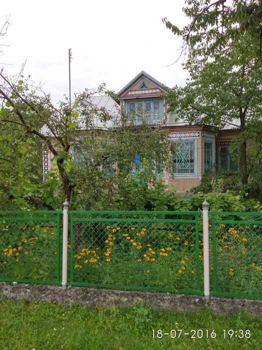 продам будинок біля лісу+ ділянка 25 сот