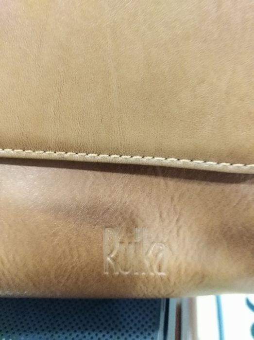 Mala de pele da marca Ruika
